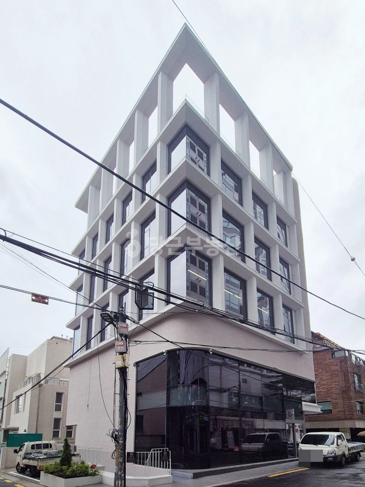 서울특별시 마포구 서교동 상가 사진 1