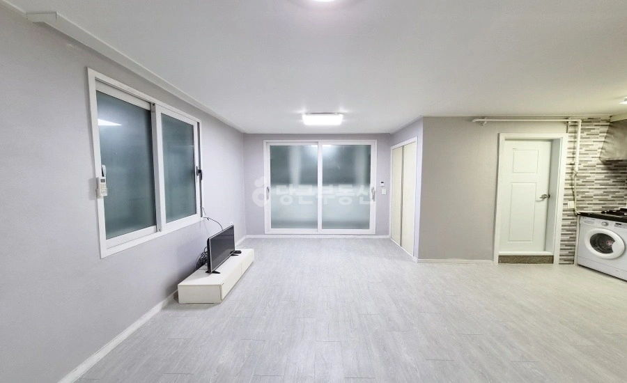 서울특별시 강남구 역삼동 원룸 사진 1