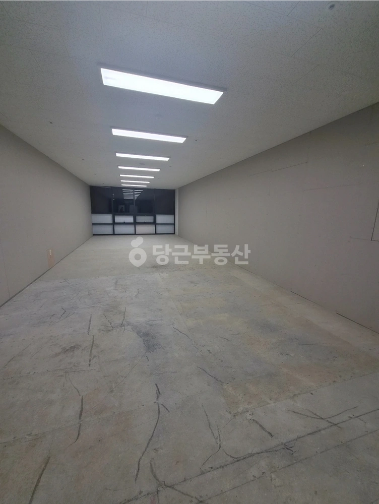 전남광주통합특별시 북구 용봉동 상가 사진 1