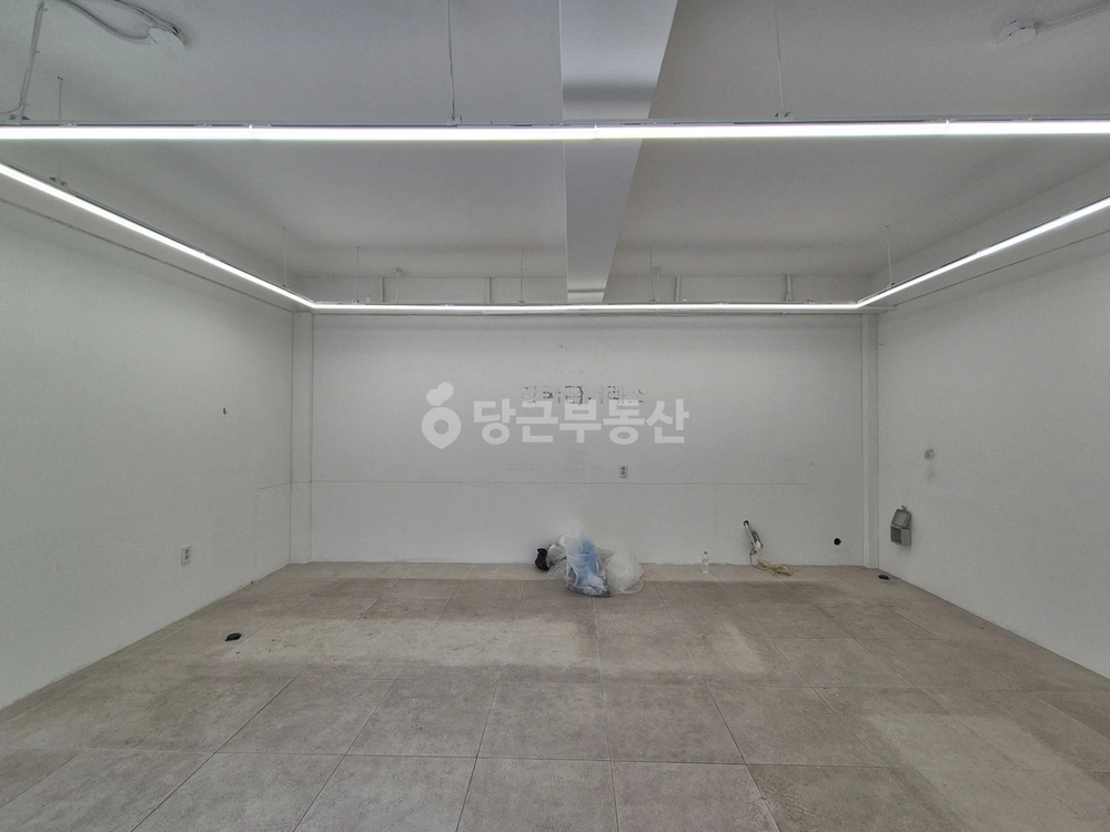 부산광역시 남구 대연동 상가 사진 1