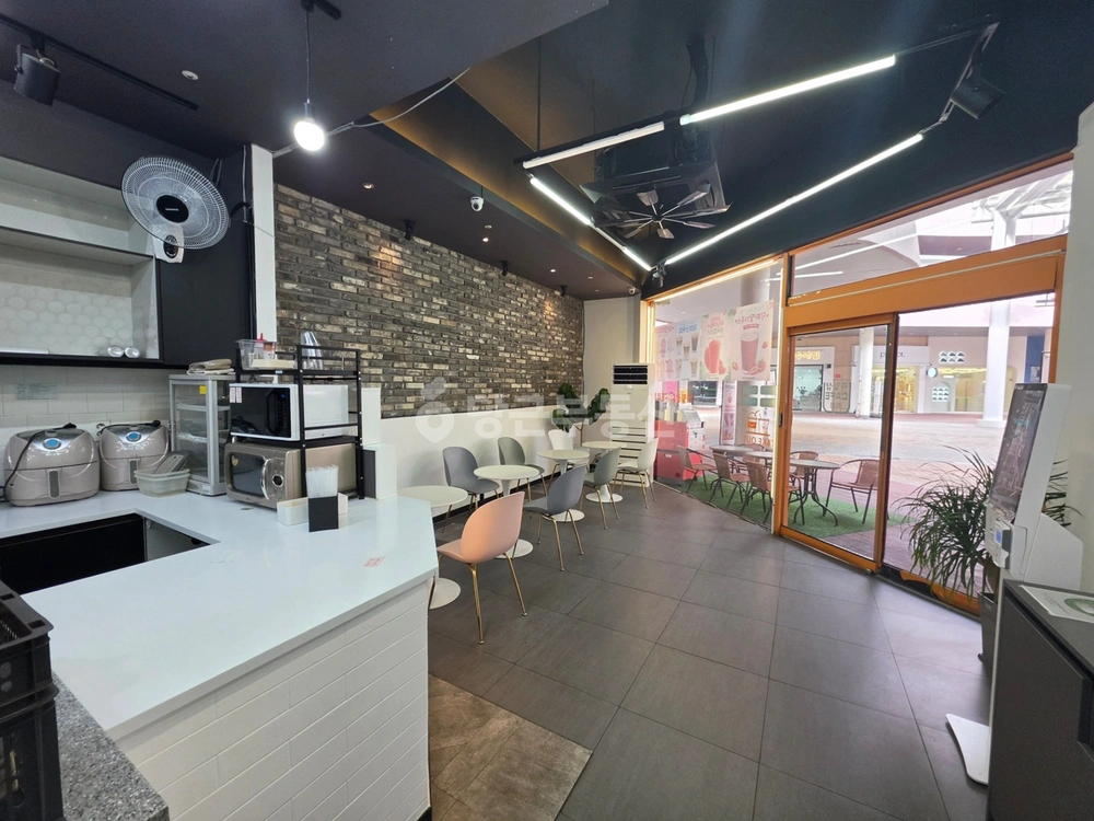 경기도 고양시 일산동구 장항동 상가 사진 1