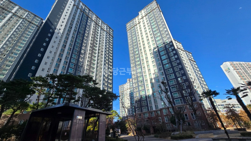 부산광역시 강서구 명지동 아파트 사진 1