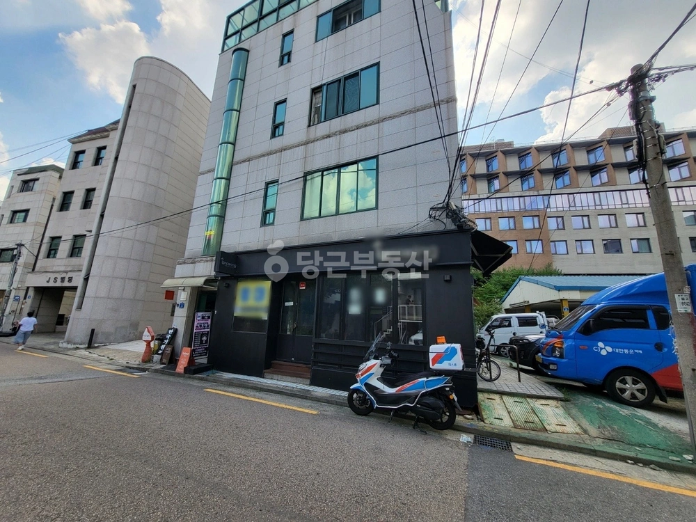 서울특별시 마포구 서교동 상가 사진 1