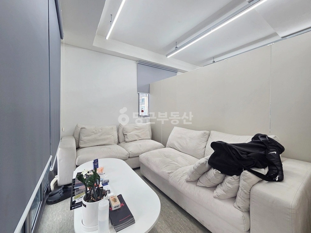 서울특별시 강남구 논현동 사무실 사진 1