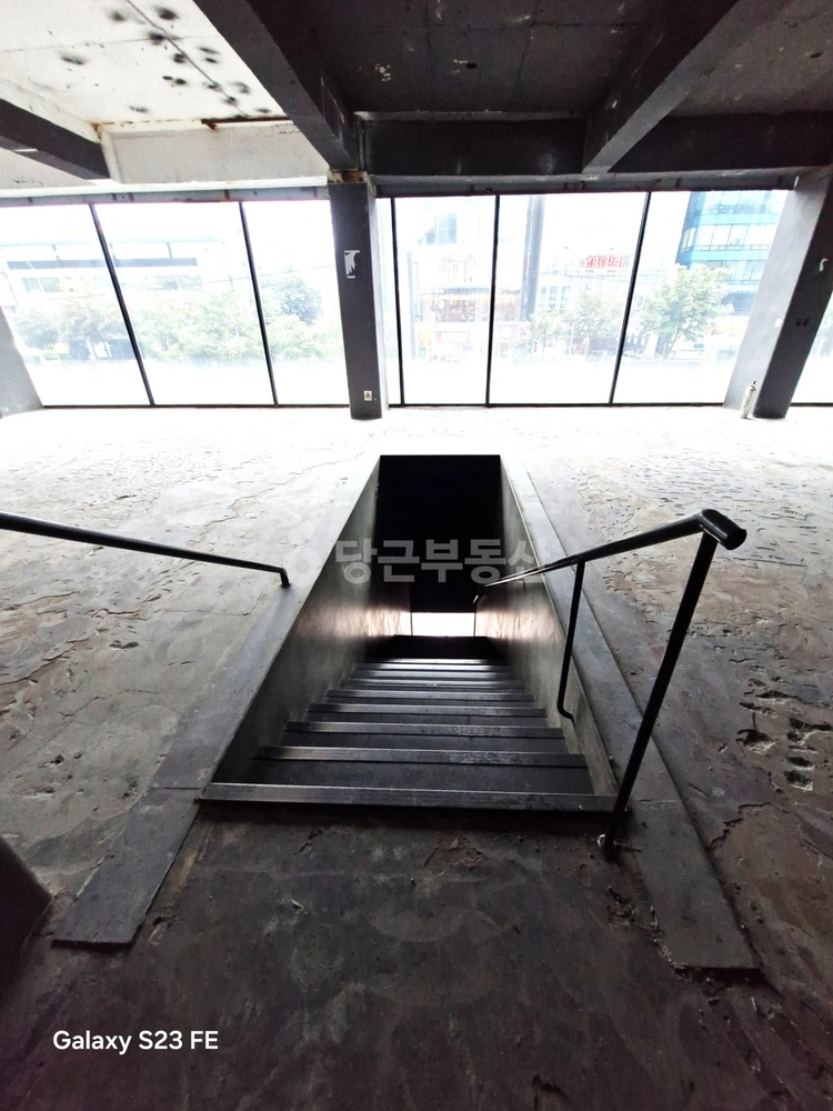 서울특별시 강남구 논현동 상가 사진 1