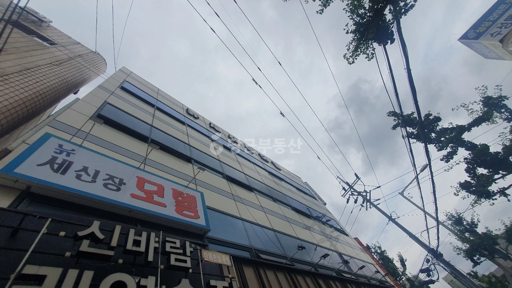 대구광역시 남구 대명동 상가 사진 1
