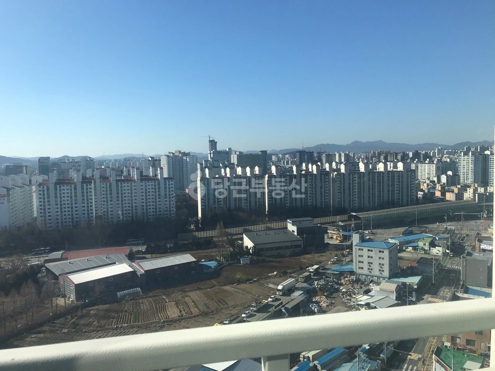 충청남도 천안시 동남구 신부동 아파트 사진 1