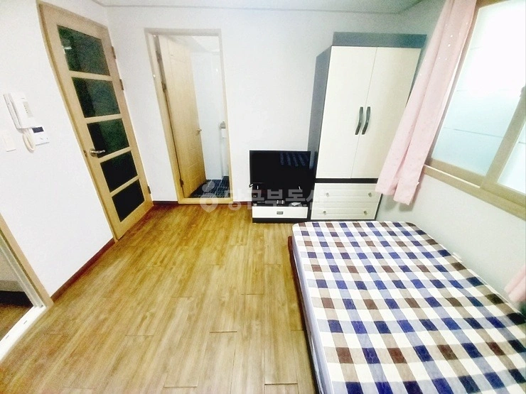 부산광역시 동래구 온천동 원룸 사진 1