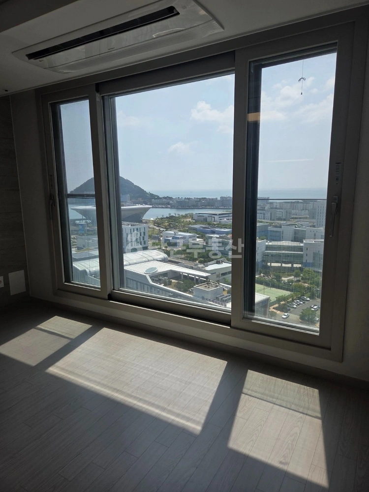 부산광역시 영도구 동삼동 아파트 사진 1