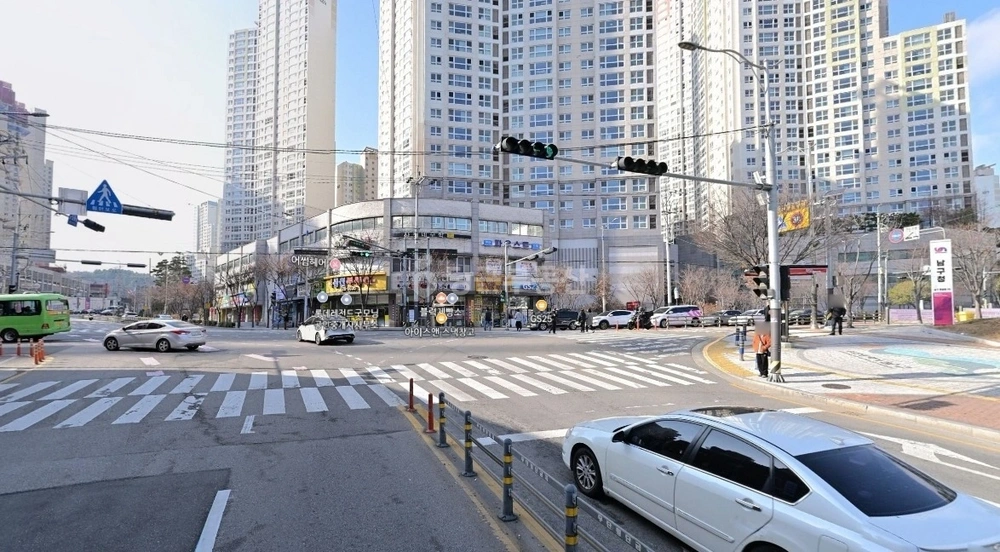 부산광역시 남구 대연동 상가 사진 1