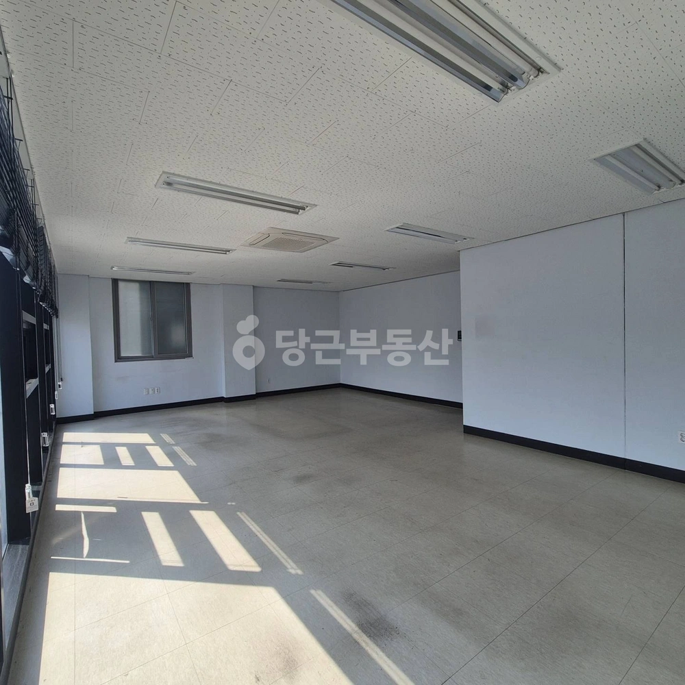 대전광역시 유성구 어은동 상가 사진 1