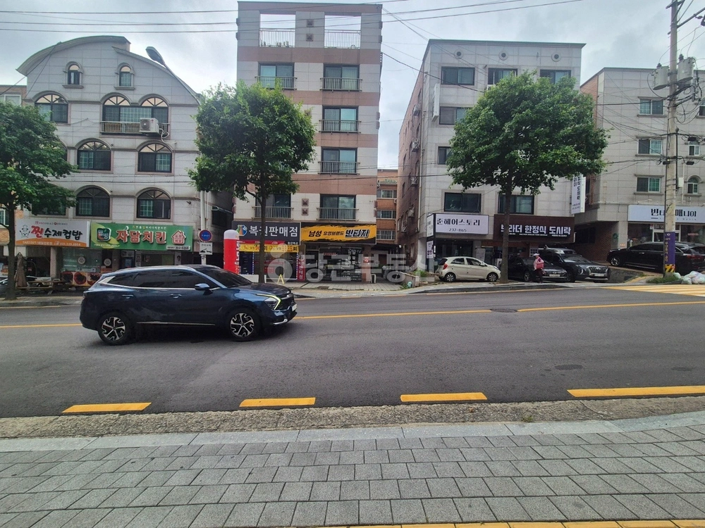 경기도 수원시 권선구 곡반정동 상가 사진 1