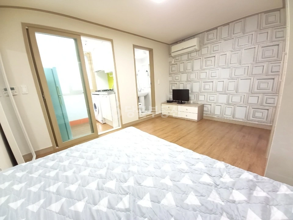 부산광역시 연제구 연산동 원룸 사진 1