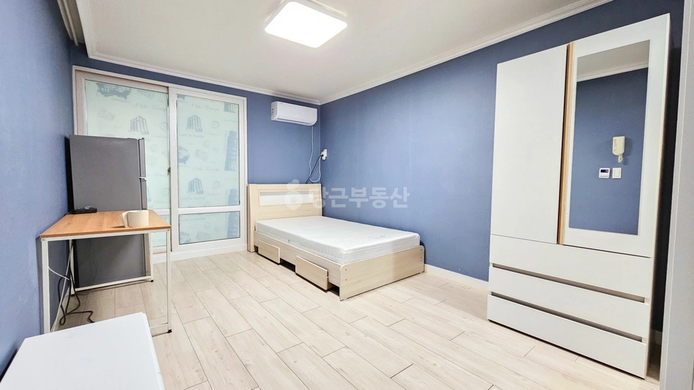 대전광역시 서구 월평동 원룸 사진 1
