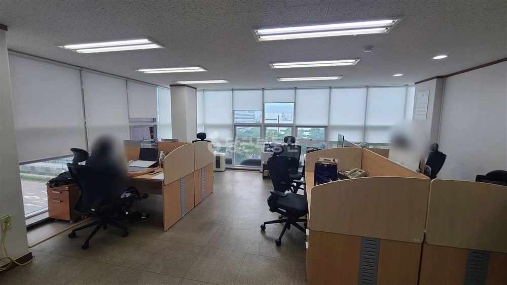 경기도 수원시 영통구 매탄동 상가 사진 1