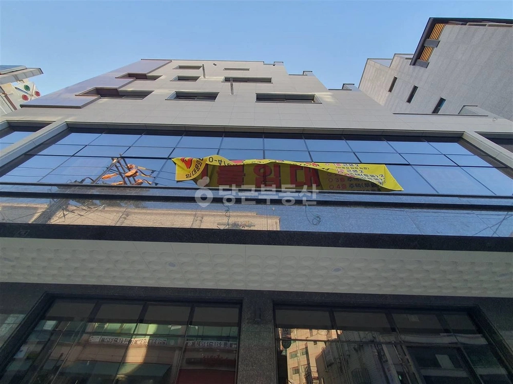 경기도 수원시 팔달구 우만동 상가 사진 1