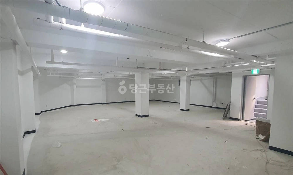 경기도 수원시 영통구 매탄동 상가 사진 1