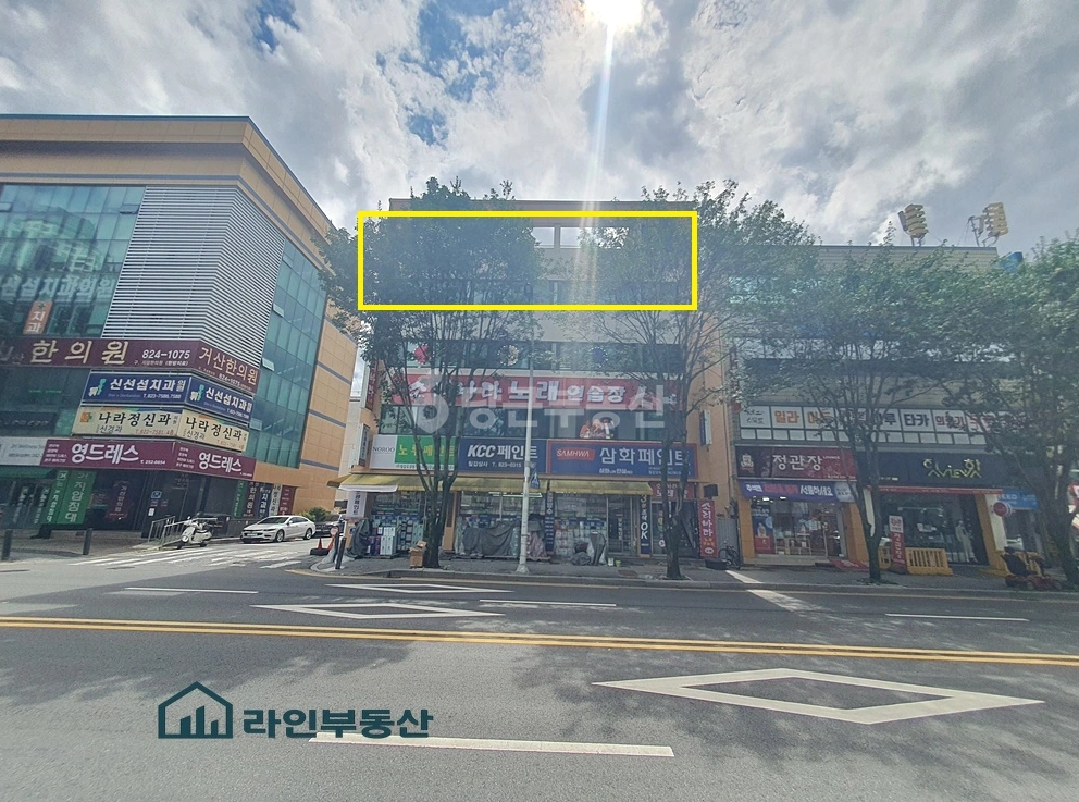 대전광역시 유성구 봉명동 상가 사진 1