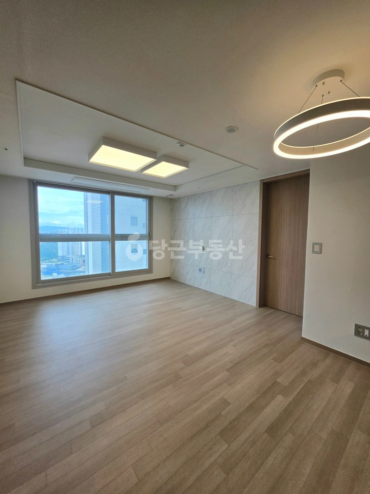 대전광역시 유성구 용계동 오피스텔 사진 1