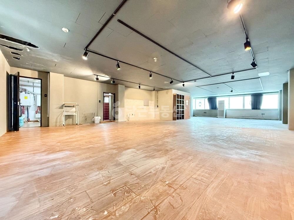 서울특별시 강남구 논현동 상가 사진 1