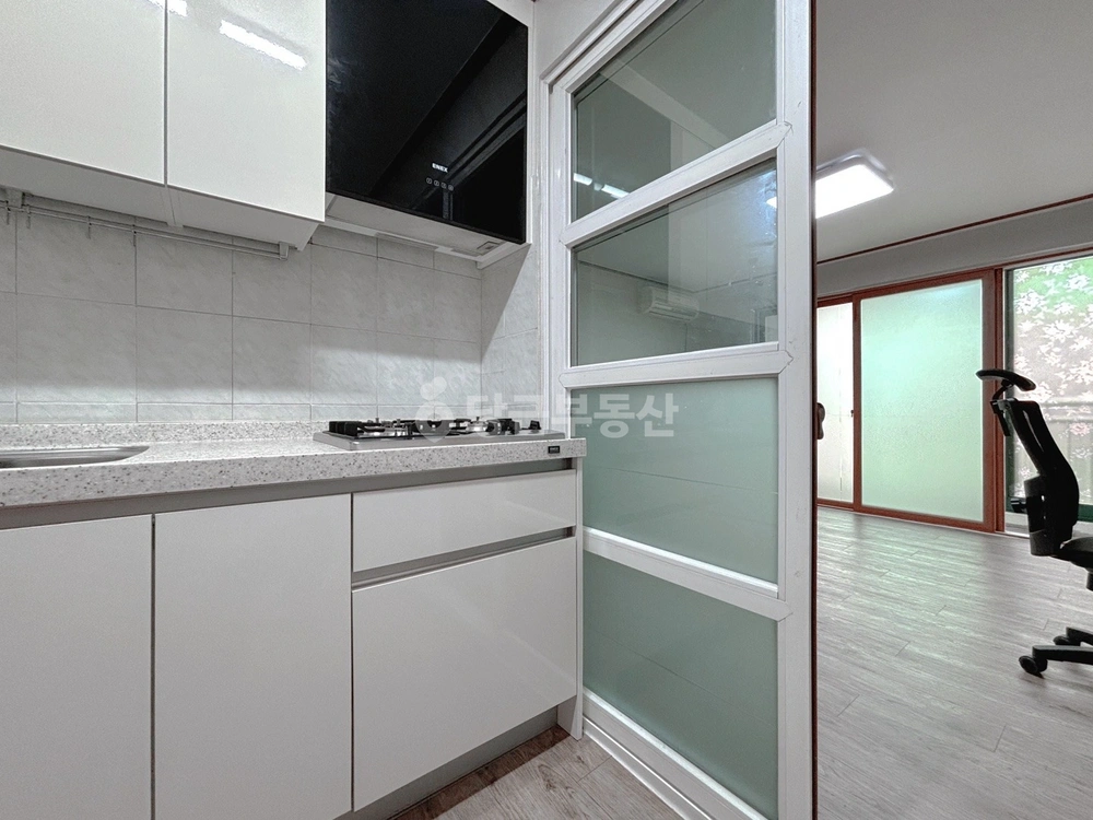 전남광주통합특별시 광산구 신가동 원룸 사진 1