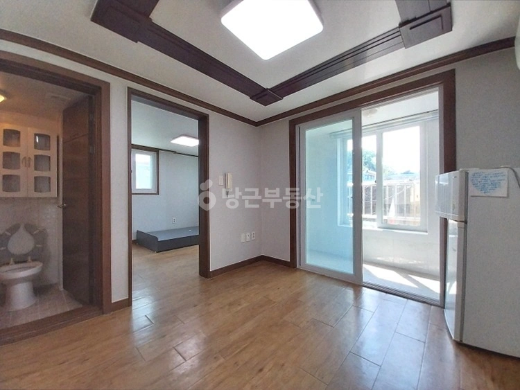 대전광역시 서구 변동 원룸 사진 1