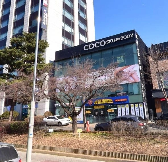 경기도 수원시 팔달구 인계동 상가 사진 1