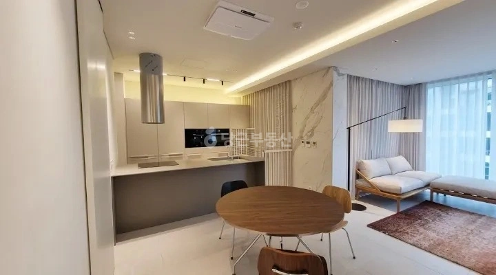 서울특별시 강남구 논현동 오피스텔 사진 1