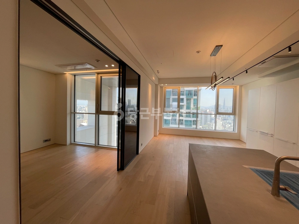 서울특별시 강남구 논현동 아파트 사진 1