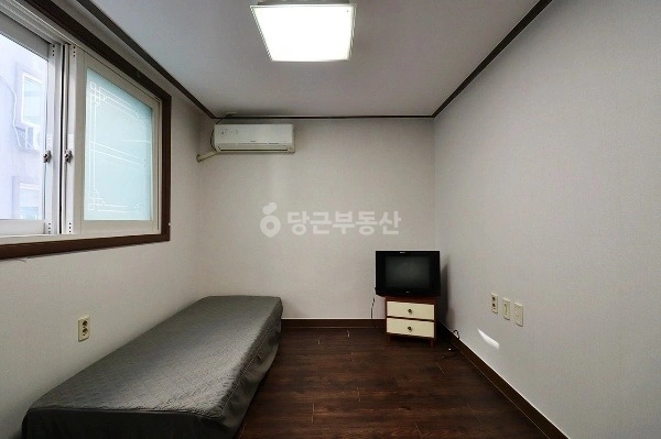 대전광역시 서구 용문동 원룸 사진 1