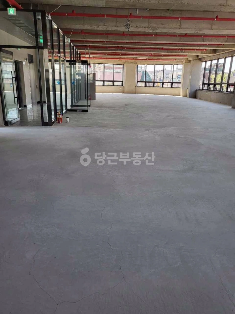 경기도 수원시 권선구 세류동 상가 사진 1