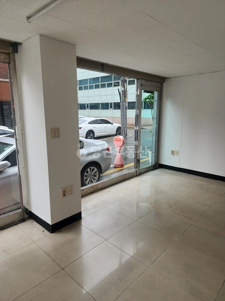 서울특별시 강남구 역삼동 상가 사진 1