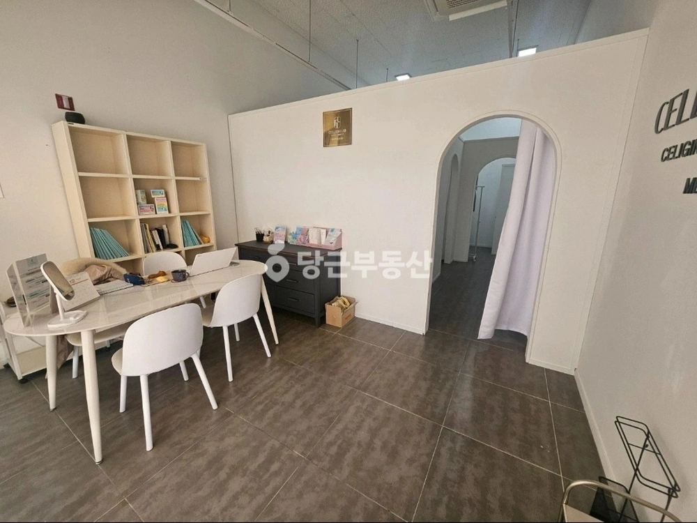 충청남도 천안시 서북구 불당동 상가 사진 1