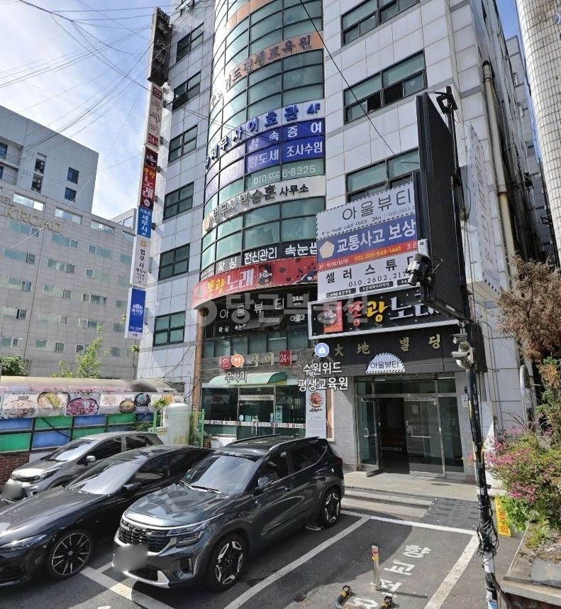 경기도 수원시 팔달구 인계동 상가 사진 1