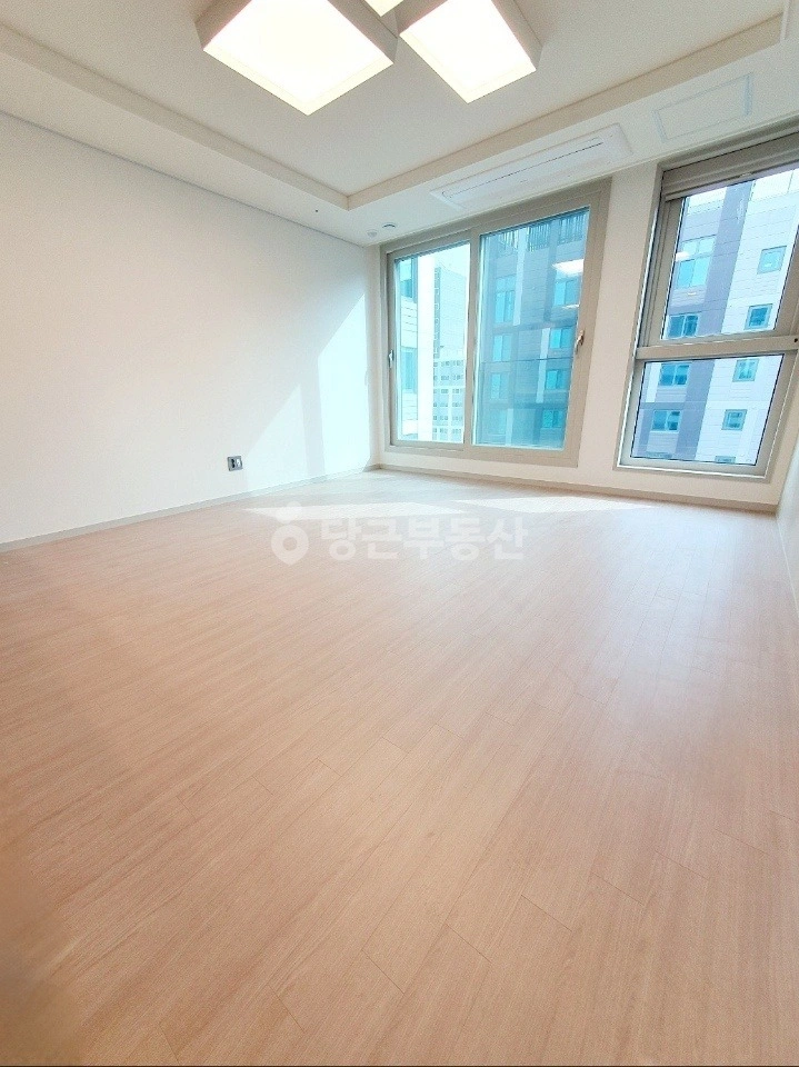 대전광역시 유성구 용계동 오피스텔 사진 1