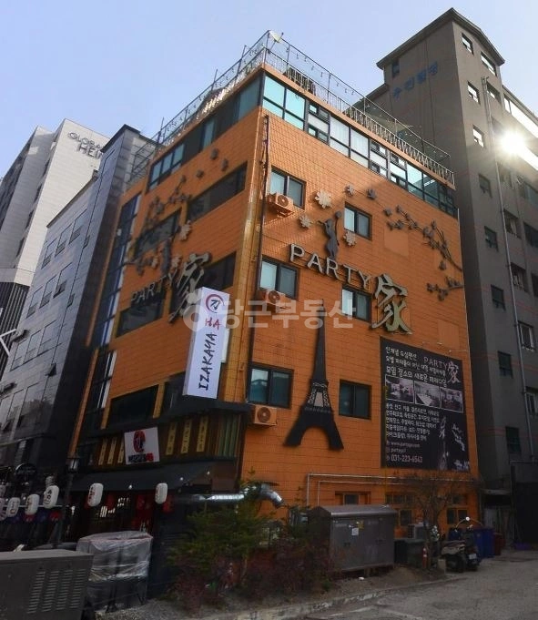 경기도 수원시 팔달구 인계동 상가 사진 1