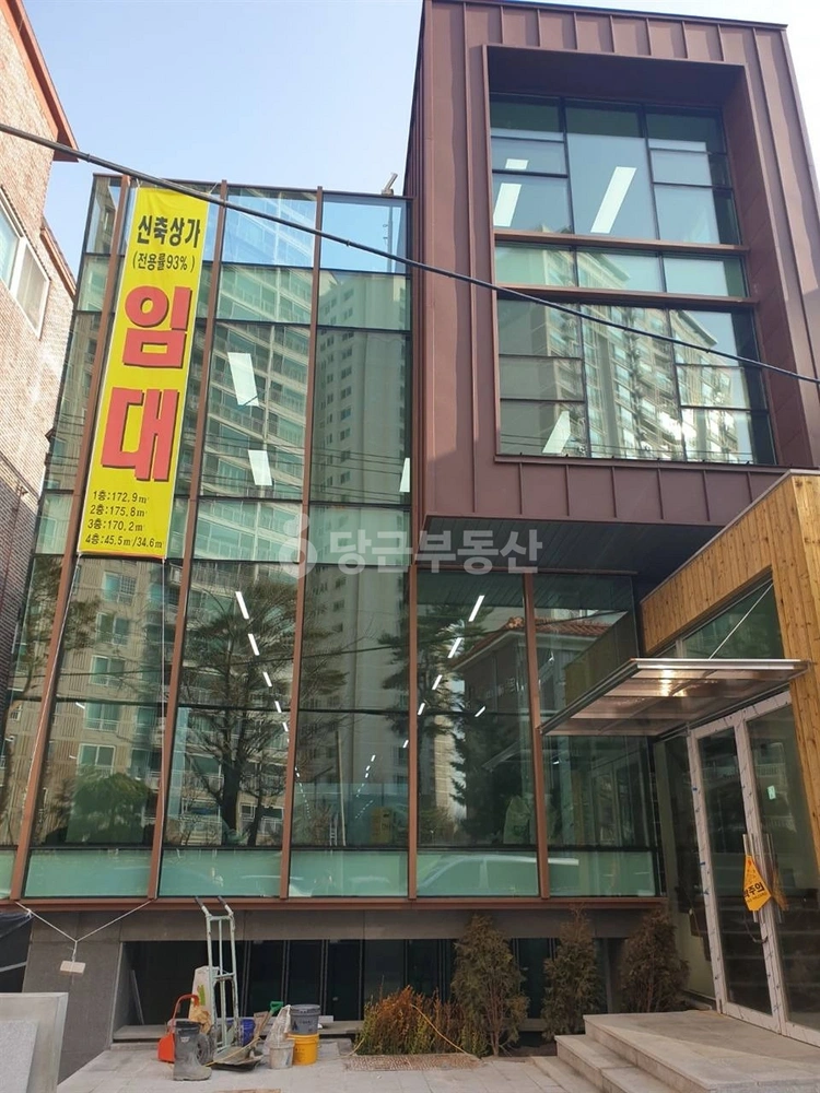 경기도 안양시 동안구 호계동 상가 사진 1