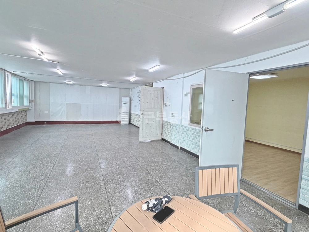 부산광역시 금정구 장전동 상가 사진 1