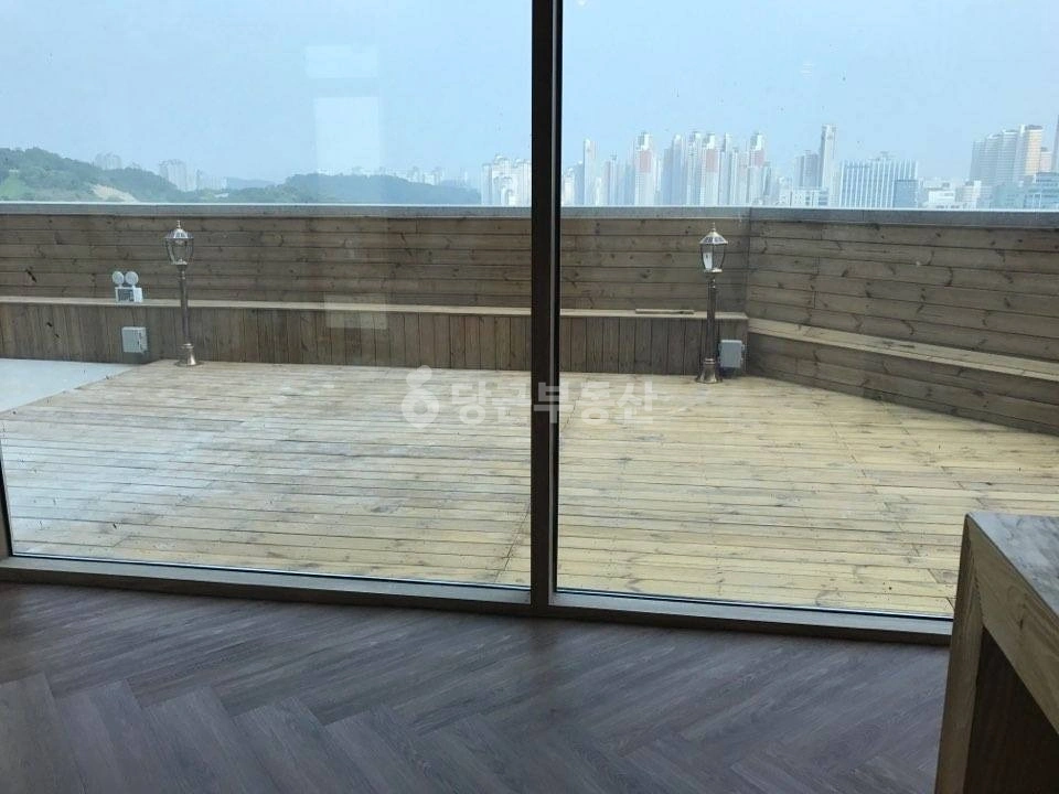 경기도 수원시 영통구 이의동 상가 사진 1