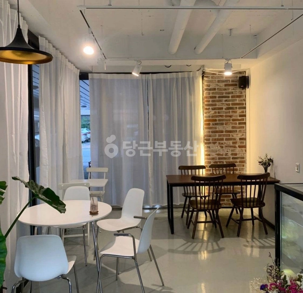 경기도 수원시 영통구 신동 상가 사진 1