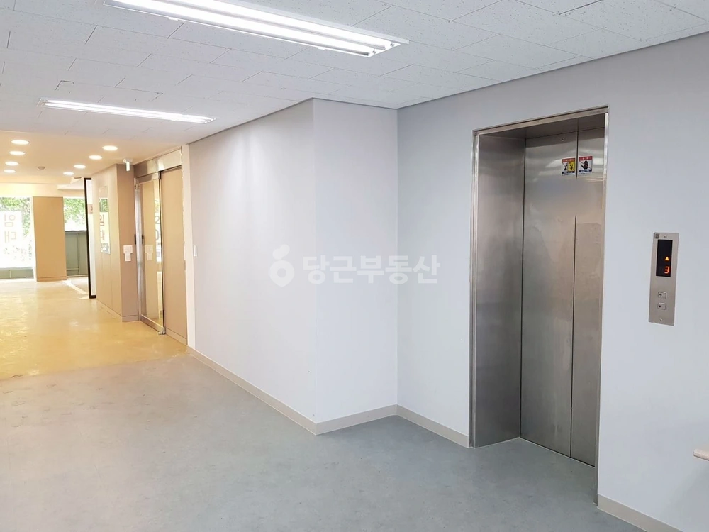 서울특별시 강남구 논현동 사무실 사진 1