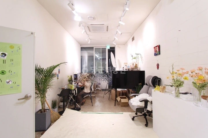 서울특별시 마포구 서교동 상가 사진 1
