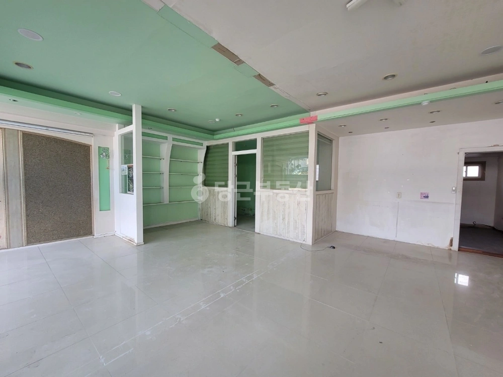 전남광주통합특별시 여수시 신기동 상가 사진 1