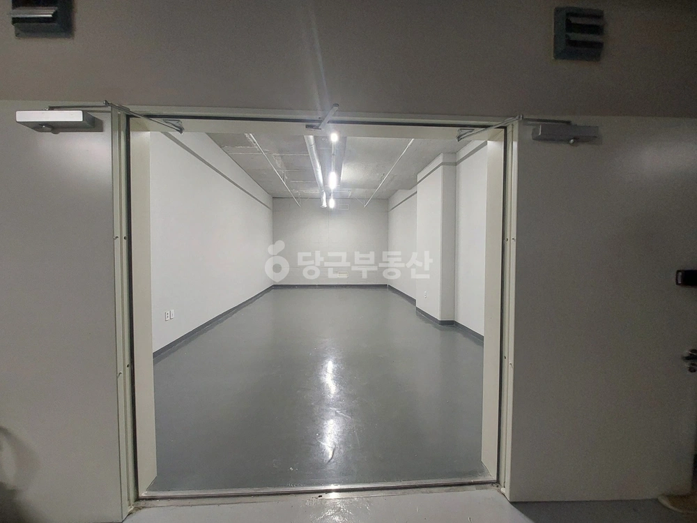경기도 고양시 덕양구 지축동 공장/창고 사진 1