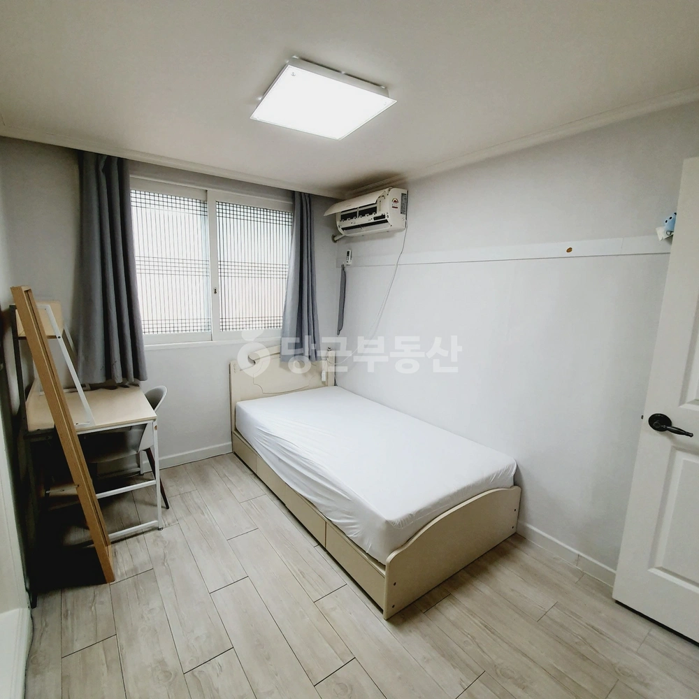 대전광역시 유성구 신성동 원룸 사진 1
