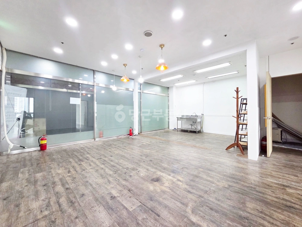 충청남도 천안시 서북구 두정동 상가 사진 1