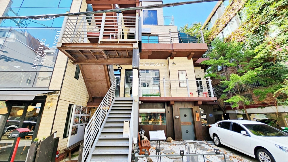서울특별시 마포구 서교동 상가 사진 1