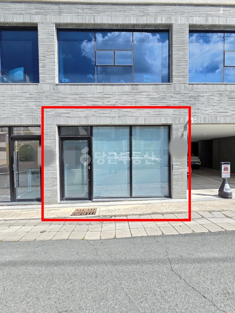 대구광역시 수성구 두산동 상가 사진 1