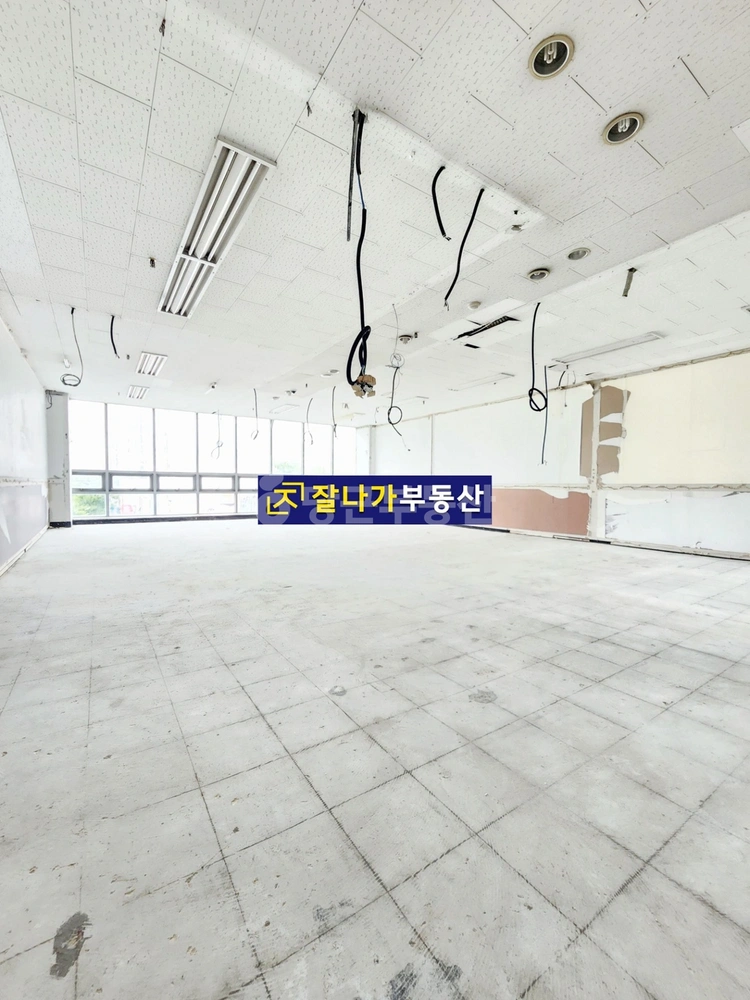 경기도 고양시 일산서구 탄현동 상가 사진 1