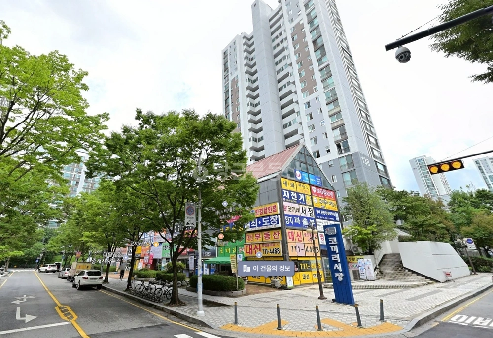 경기도 성남시 분당구 수내동 상가 사진 1
